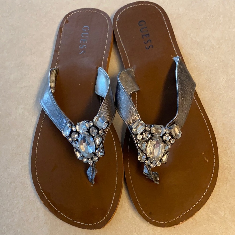 Guess flip flops